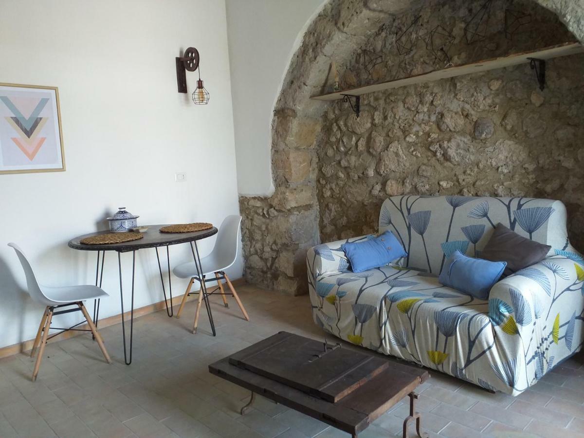 Gibbesi Country Farm Piccolo Cottage Naro Exterior photo