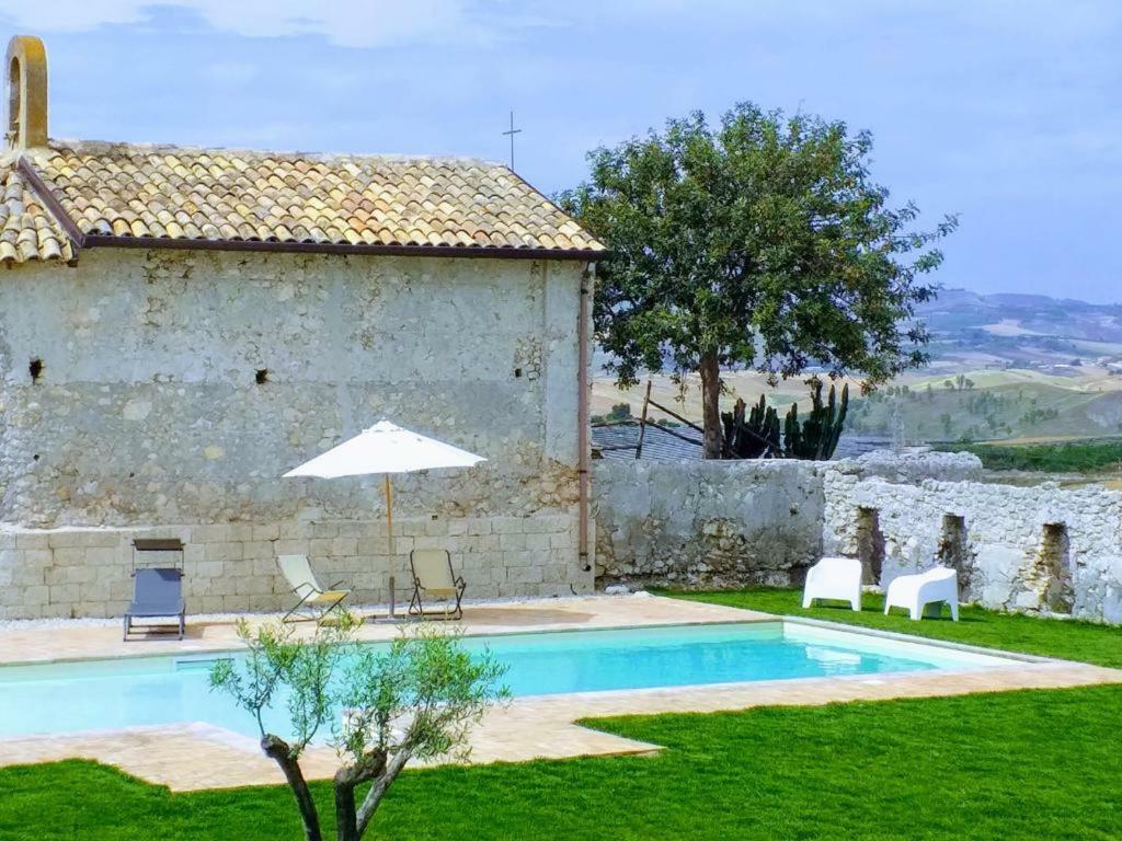 Gibbesi Country Farm Piccolo Cottage Naro Exterior photo